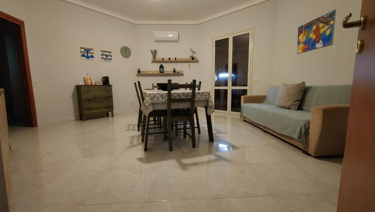 Appartamenti In Villa Polimnia Fontane Bianche Exteriör bild