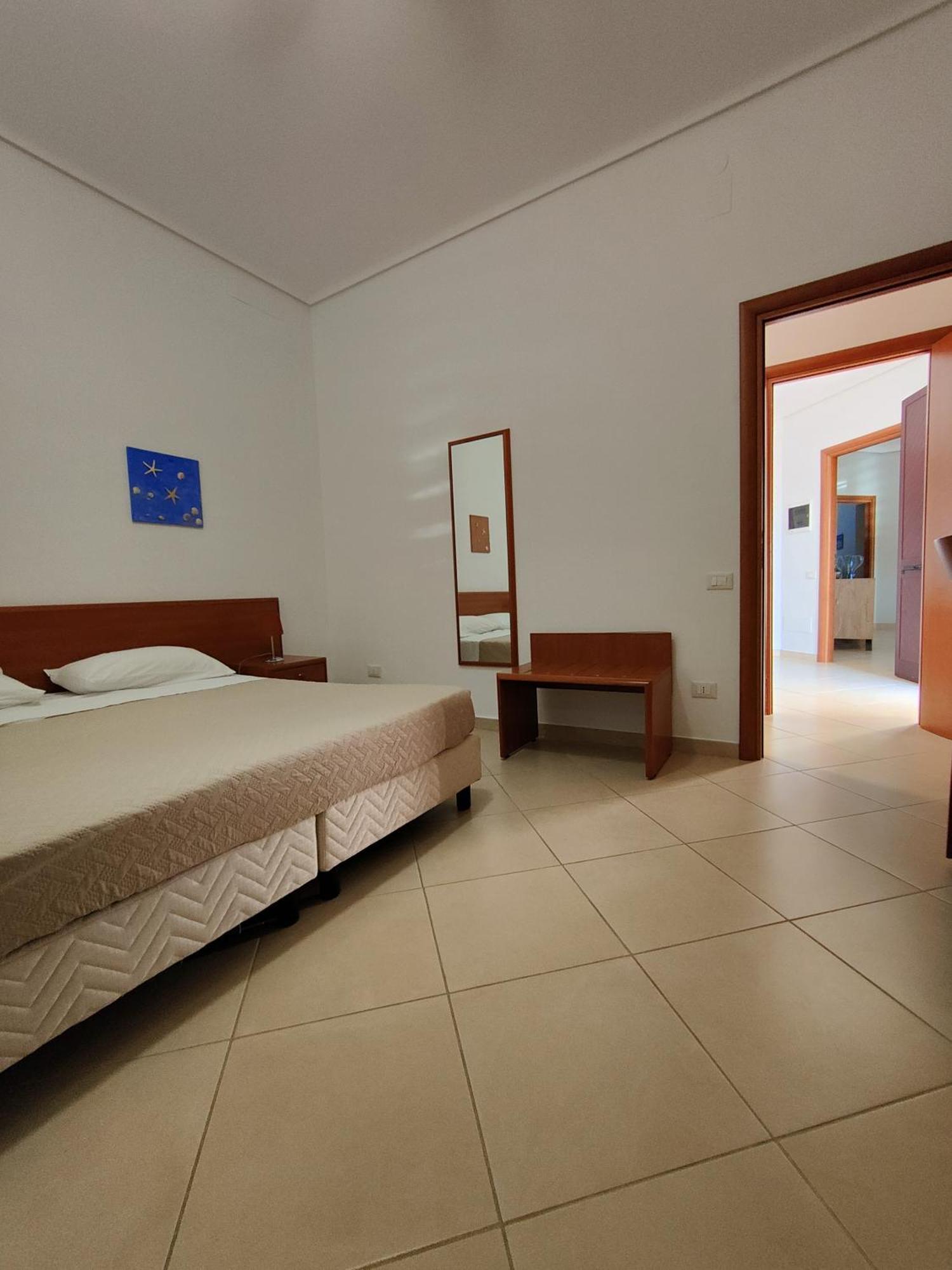 Appartamenti In Villa Polimnia Fontane Bianche Rum bild